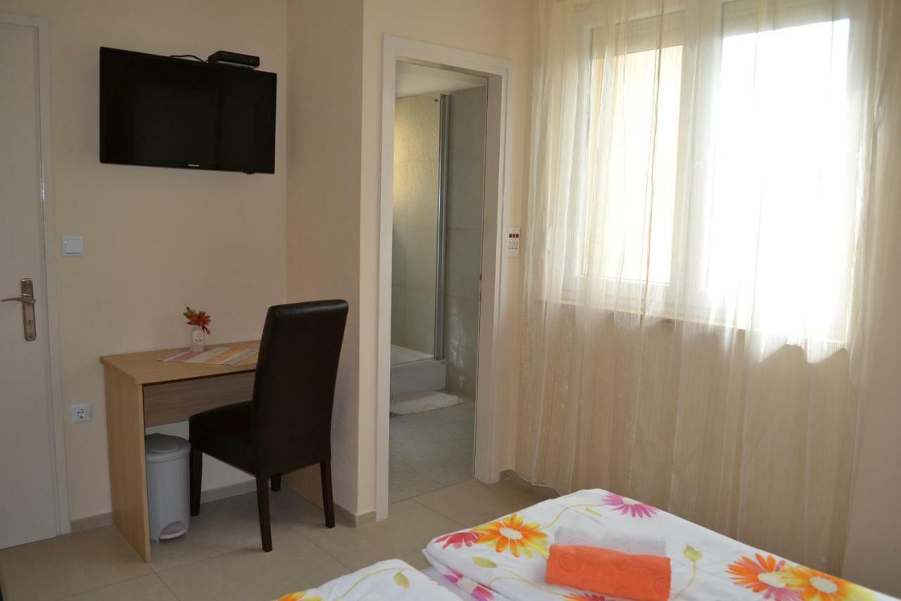 Bed & Breakfast Dani Bed & Breakfast Baska  Exterior photo