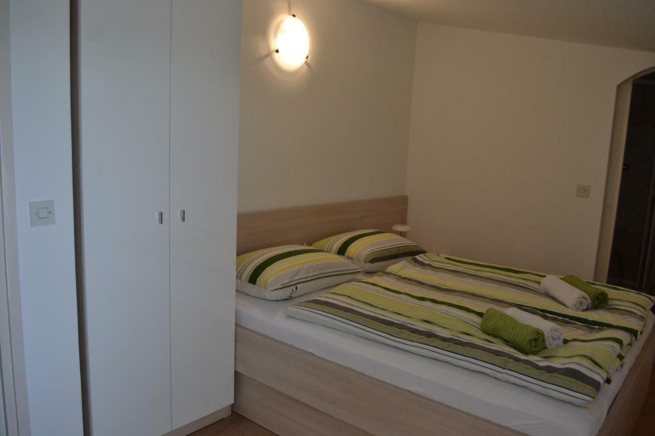 Bed & Breakfast Dani Bed & Breakfast Baska  Exterior photo
